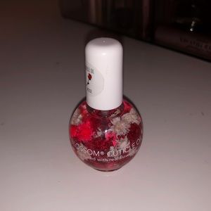 Blossom cuticle oil 2 for $5
